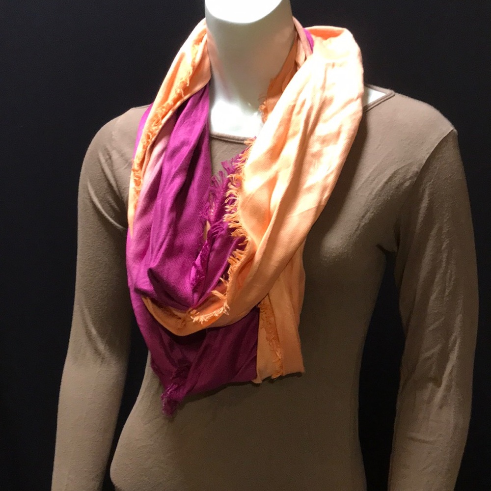 Nwt Infinity Loop Scarf - image 1